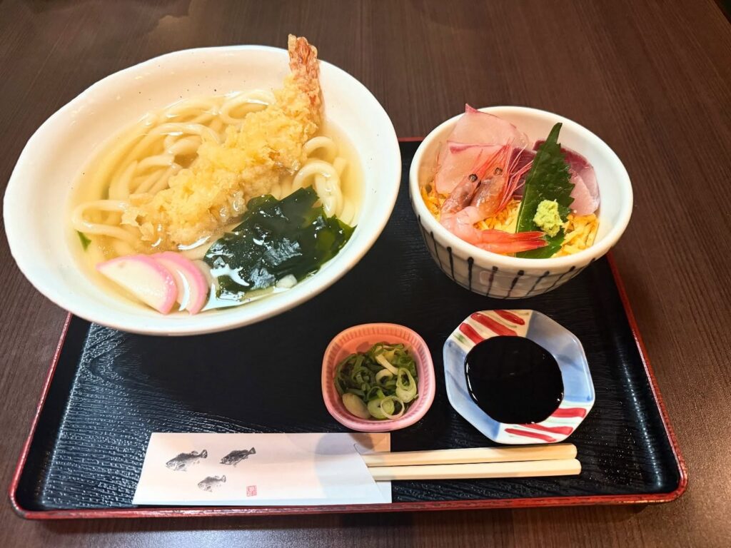徳山　居酒屋　ぜん　海老天うどん　海老天そば　ちらし寿司